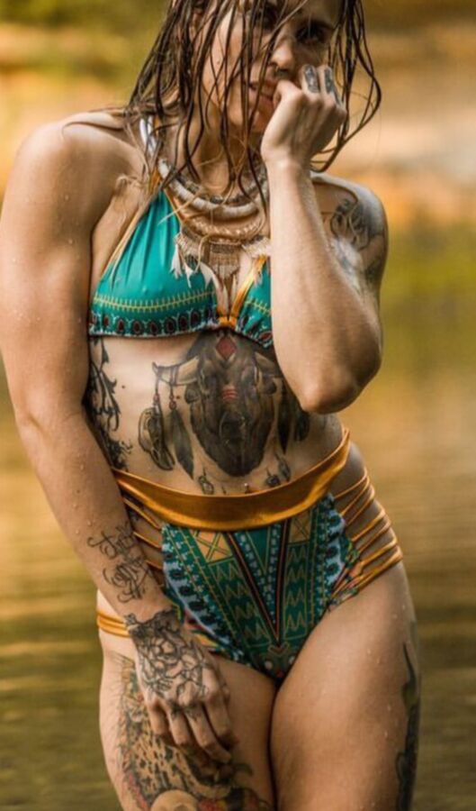 FITNESS tattoo artist/supercool chick ELLA ANNE KOCIUBA 9 of 67 pics