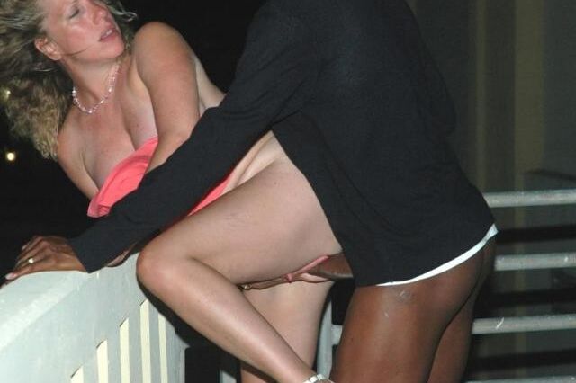 Sexy Interracial Pics 2 of 7 pics