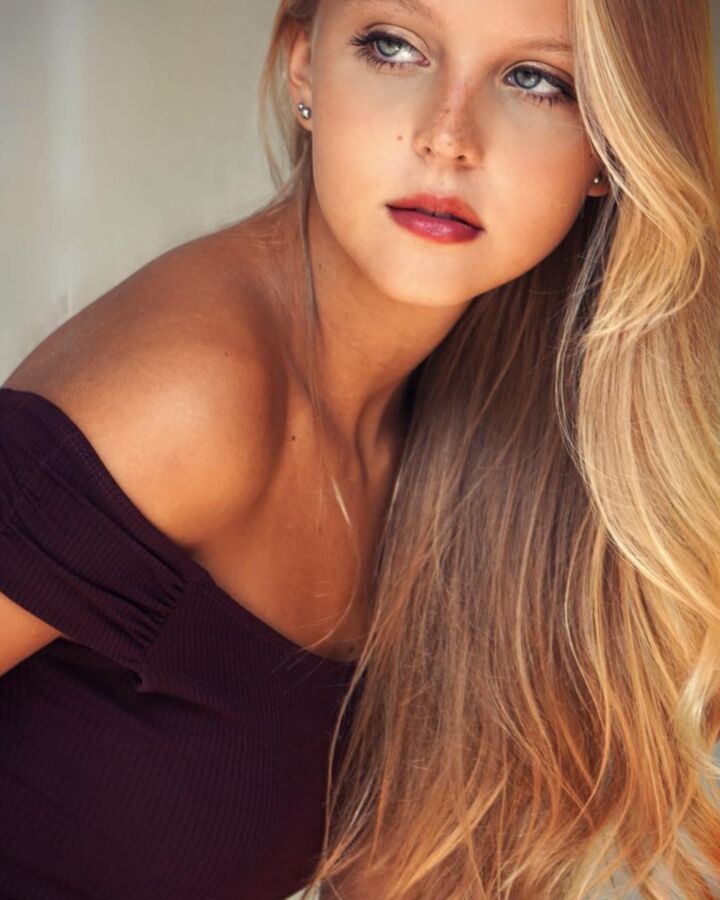 Morgan Cryer, wonderful teen model 10 of 69 pics