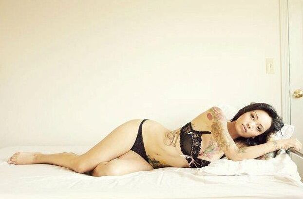 Levy Tran Feet No Nude 17 of 62 pics