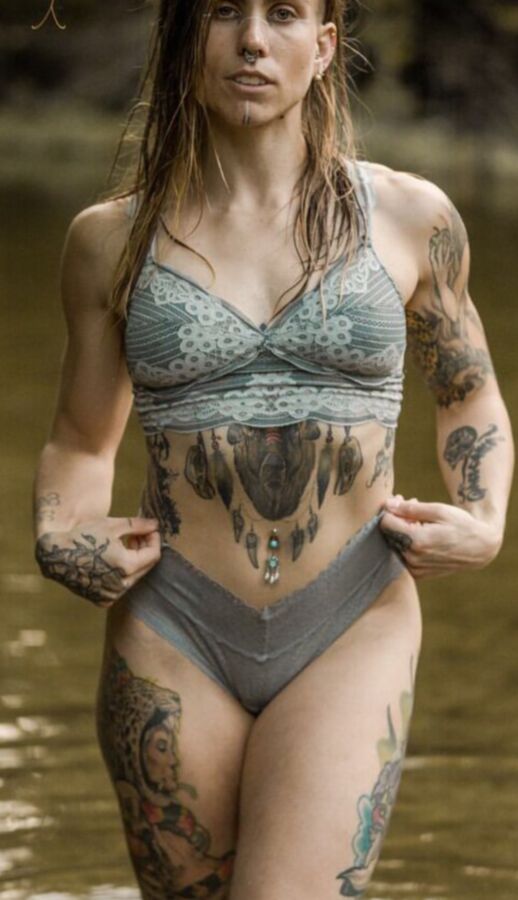 FITNESS tattoo artist/supercool chick ELLA ANNE KOCIUBA 23 of 67 pics