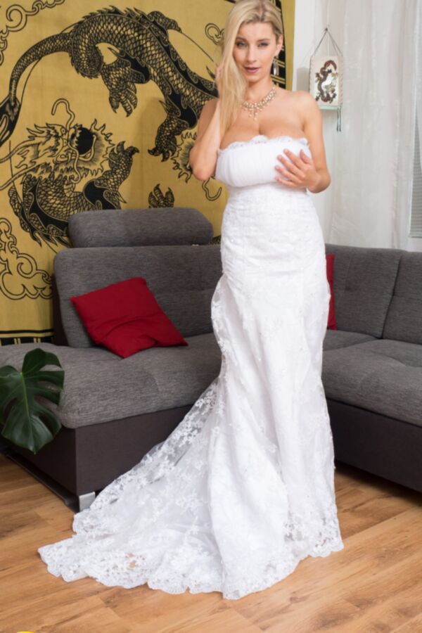Katerina Hartlova - Surprise for the Groom 18 of 161 pics