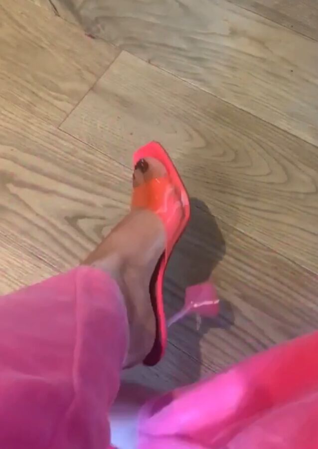 Shirin David Feet No Nude Fucktoy Bimbo 11 of 63 pics