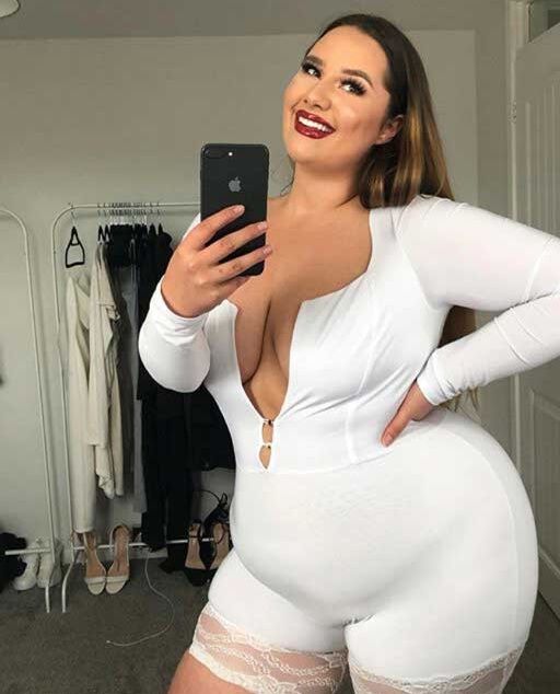 Michelle Juliet Naylaa - BBW Instagram Babe 15 of 26 pics