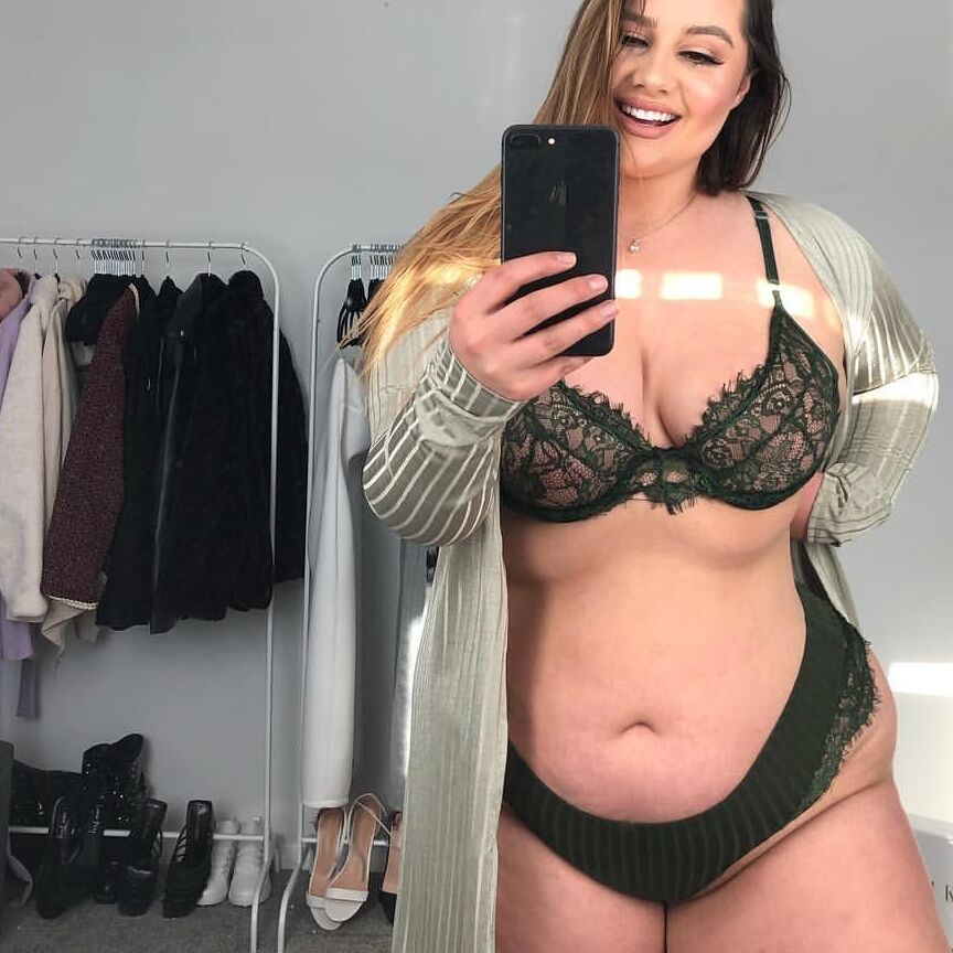 Michelle Juliet Naylaa - BBW Instagram Babe 23 of 26 pics