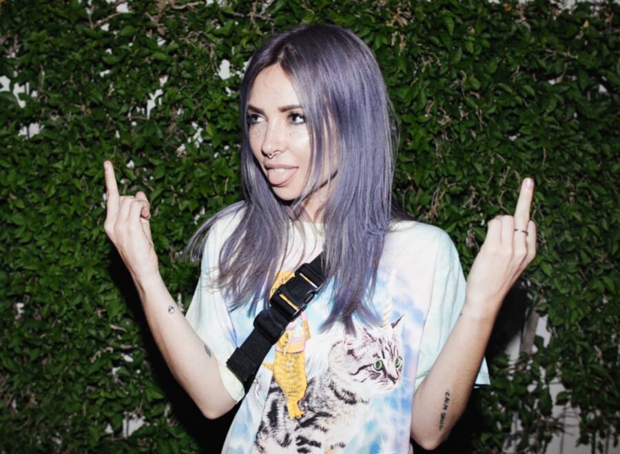 Dj Alison Wonderland 6 of 7 pics