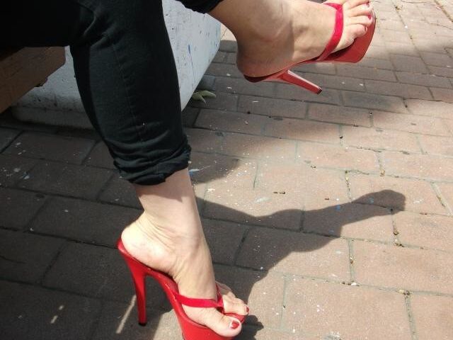 Thong CFM Heels 15 of 48 pics