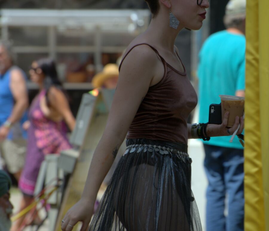 .......STREET CANDID ....BIG TITS SMALL TITS ..POKIES 19 of 131 pics