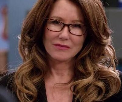 Mary McDonnell 4 of 13 pics