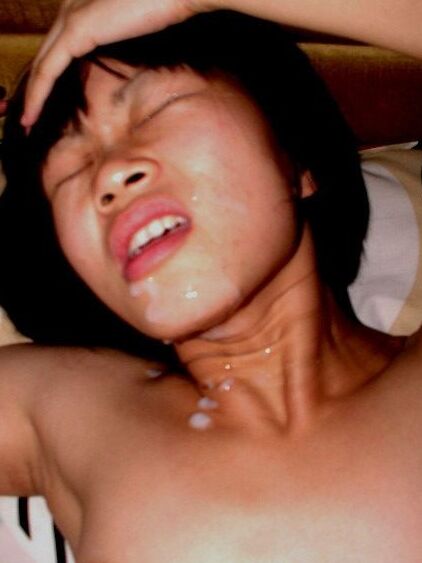 Sexy Chinese Hotel Hooker 12 of 25 pics