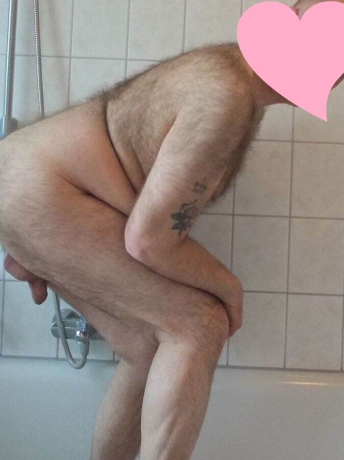 Hairy, chubby Daddy Fag / Haarig, mollig, tuntig 4 of 23 pics