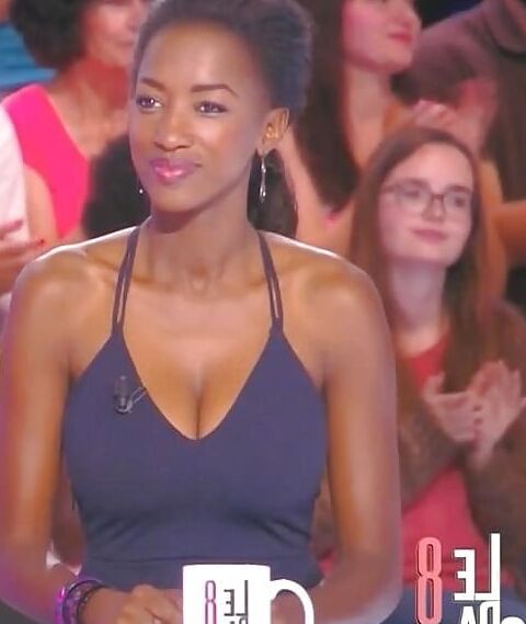 Competition French TV Women With Big Tits 5 of 35 pics