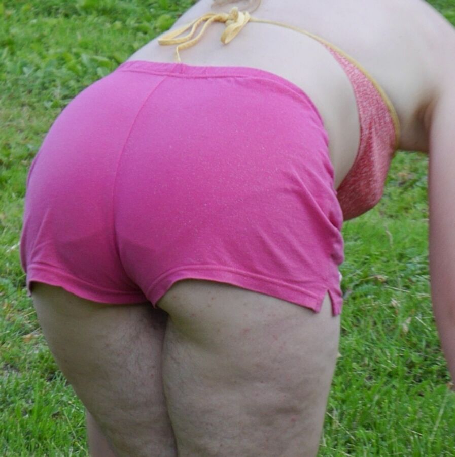 Girlfriend huge ass in panties 7 of 9 pics