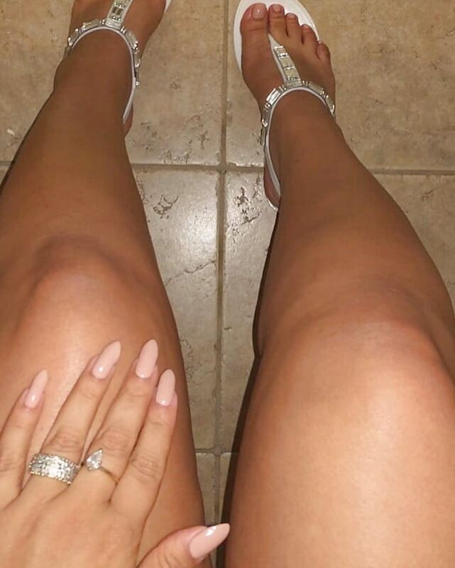 leg fetish 1 of 19 pics