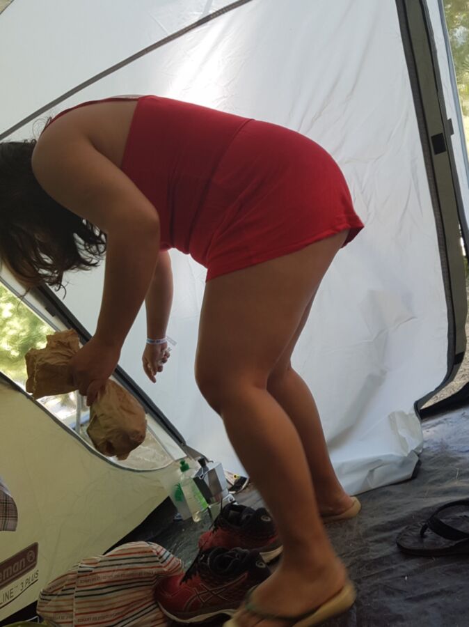 Maria shows her ass and VPL to the campground (candid) 2 of 30 pics