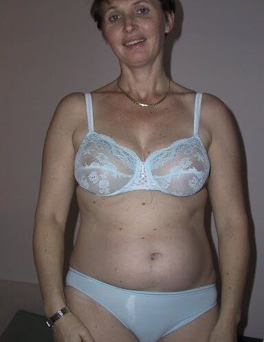 Florance - hairy milf with nice face 1 of 54 pics