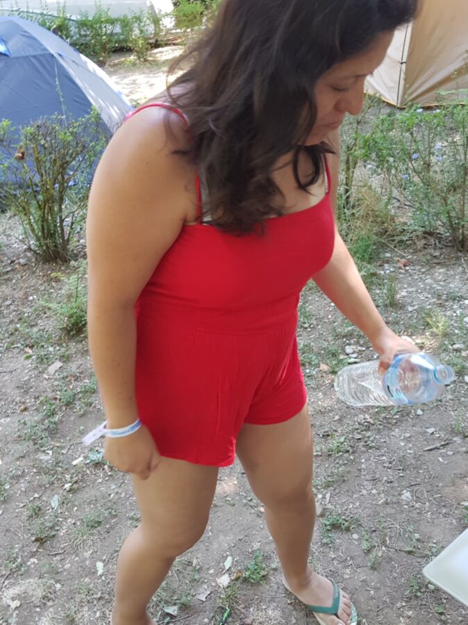 Maria shows her ass and VPL to the campground (candid) 4 of 30 pics