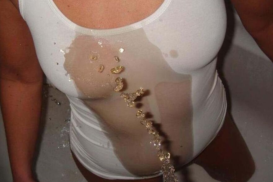 Girls who like wet games - including panty wetting 1 of 48 pics