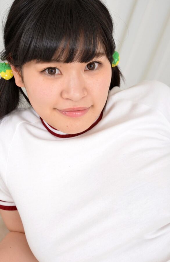 Asuka Hoshimi 13 of 32 pics