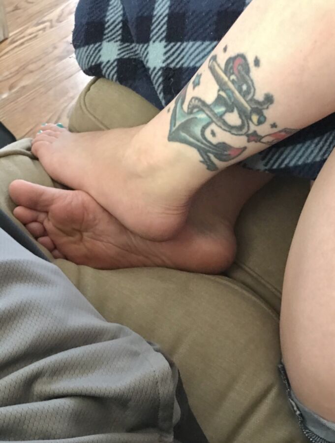 Sexy candid feet Jennie album two 12 of 41 pics