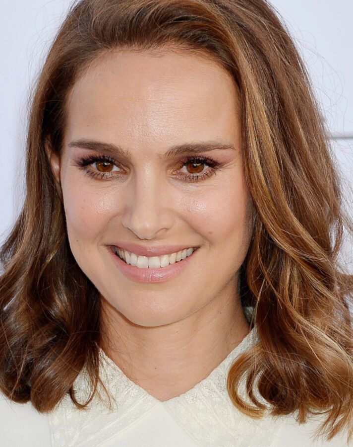 Natalie Portman latest pics 7 of 49 pics