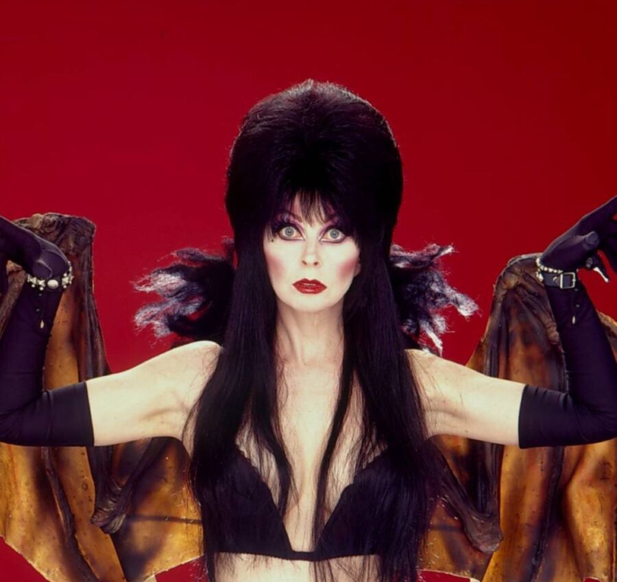 Elvira 15 of 75 pics