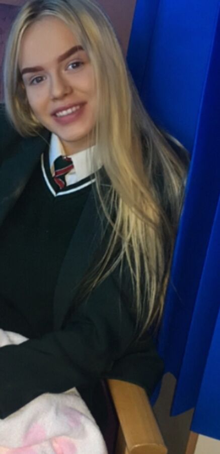 Caitlin hottest schoolgirl on the planet look at her tits 7 of 24 pics