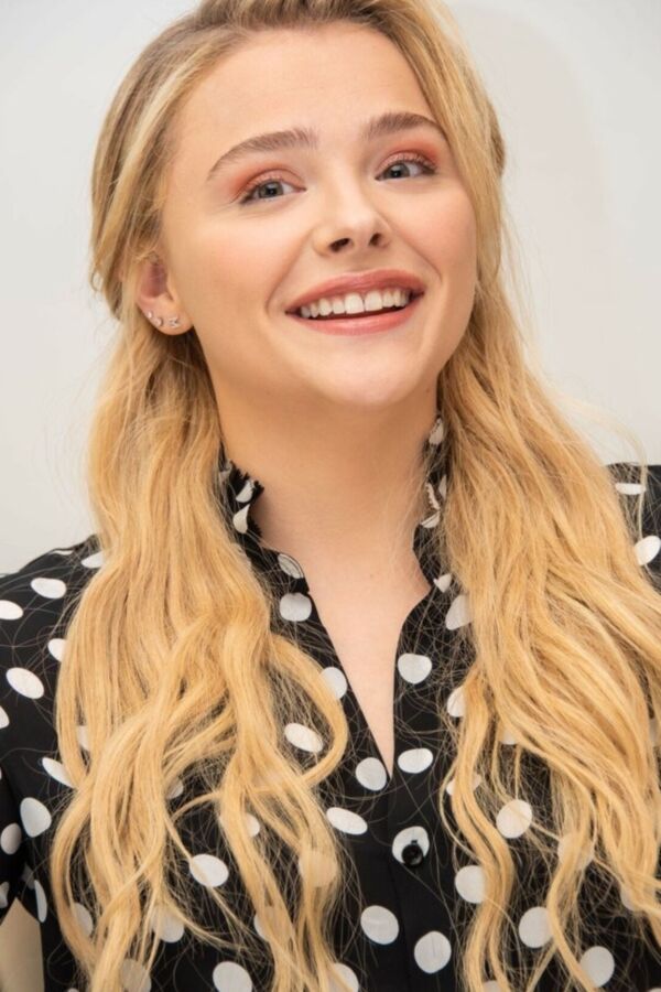 Chlo� Moretz 15 of 66 pics