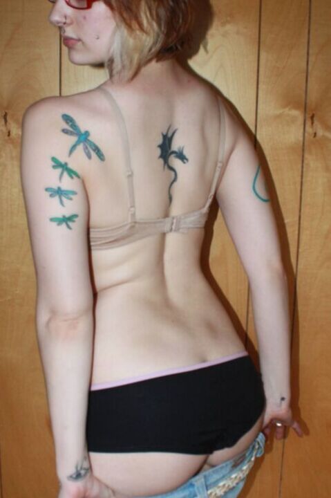 Tattoed And Pierced Teen Teasing 6 of 427 pics