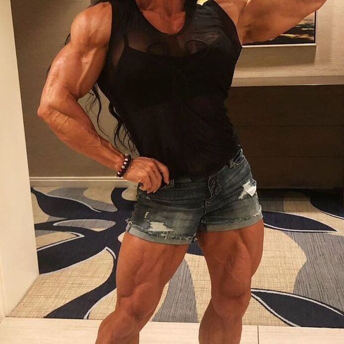 Girls with Muscle / Helle Nielsen 11 of 74 pics