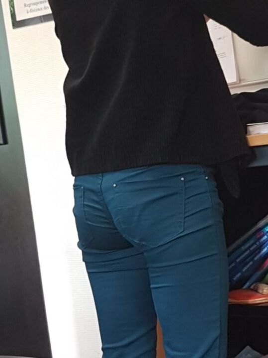 Two VPL from a gorgeous teen co worker (candid) 6 of 34 pics