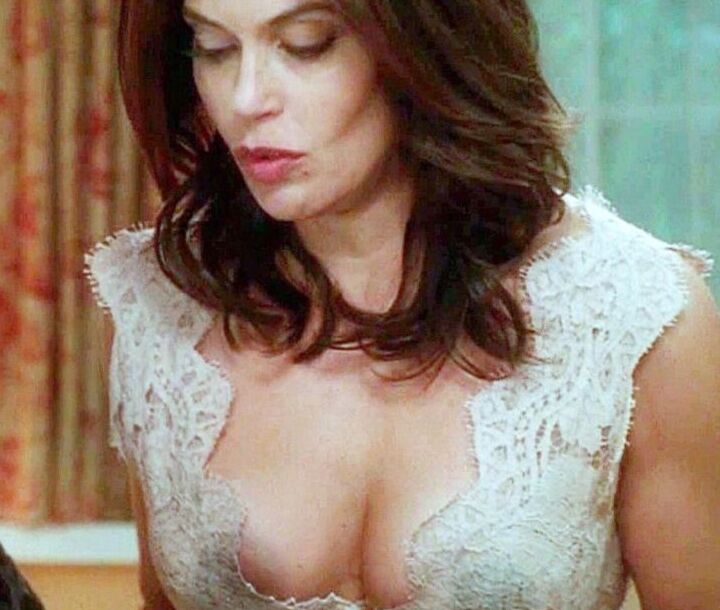 TERI HATCHER STILL GETS ME STROKING 19 of 38 pics