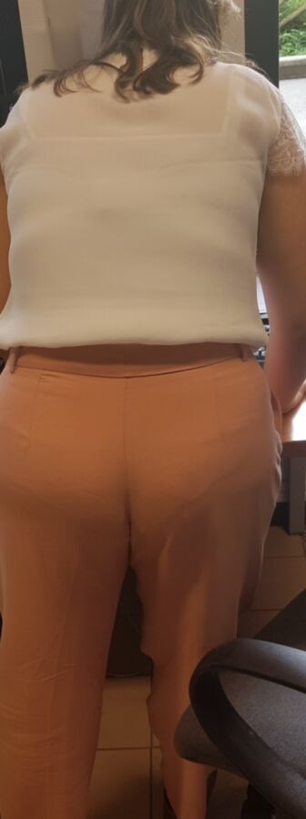 Lovely Teen Arab co worker with huge ass and VPL (candid) 18 of 30 pics