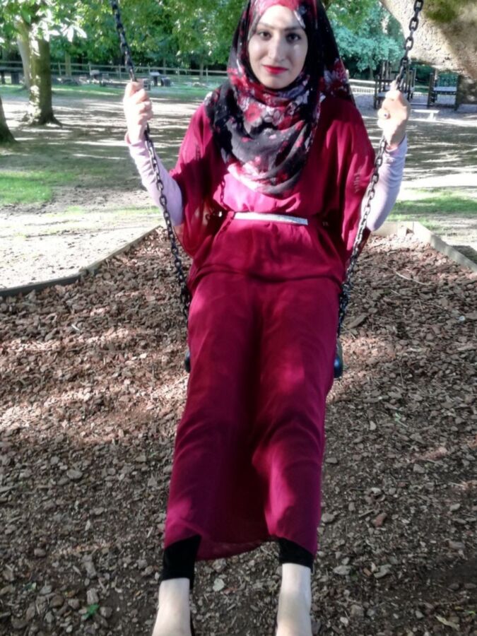 Hijabi Muslim Wife from UK for your Cum Tribute 7 of 29 pics