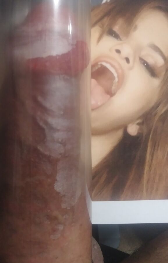 Selena Gomez Opens Wide For My Load  3 of 12 pics