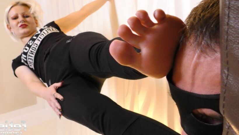 Foot Domme 16 of 249 pics