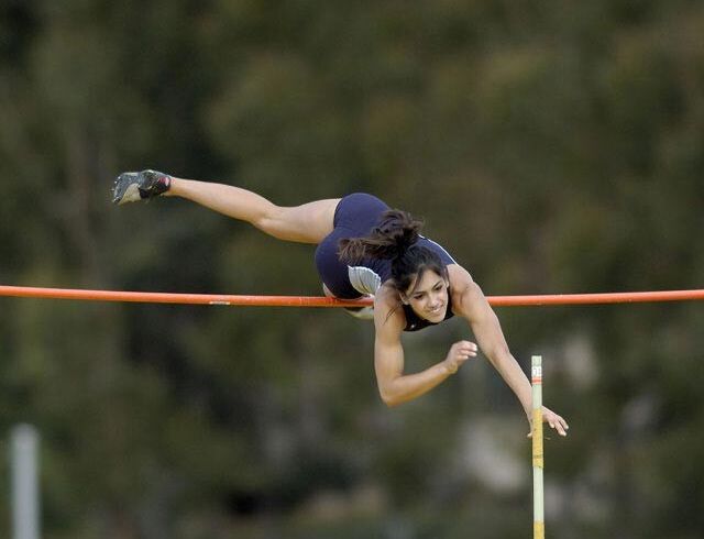 Allison Stokke 13 of 40 pics