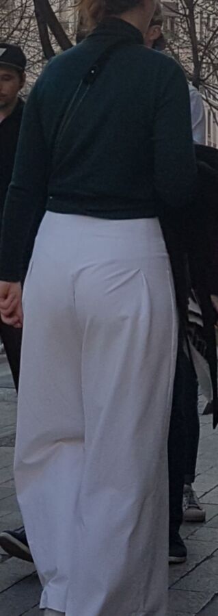 Milf with white pants VTL (candid) 12 of 19 pics