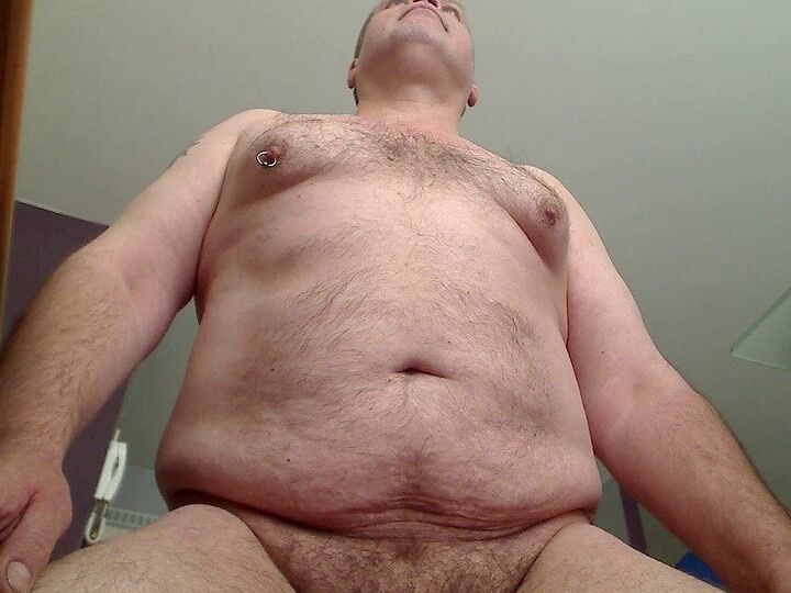older chubby gayman shows off again 4 of 8 pics