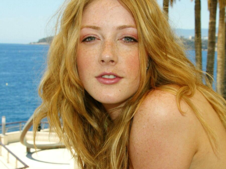 Jennifer Finnigan 8 of 15 pics