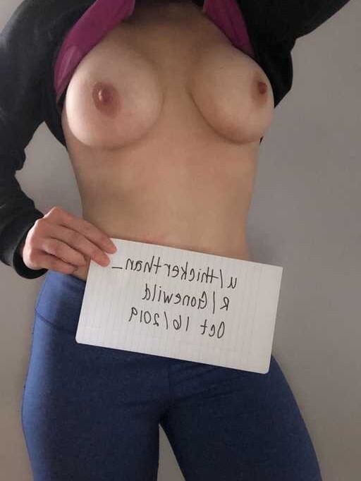 deleted reddit user Thickerthan_ 4 of 6 pics