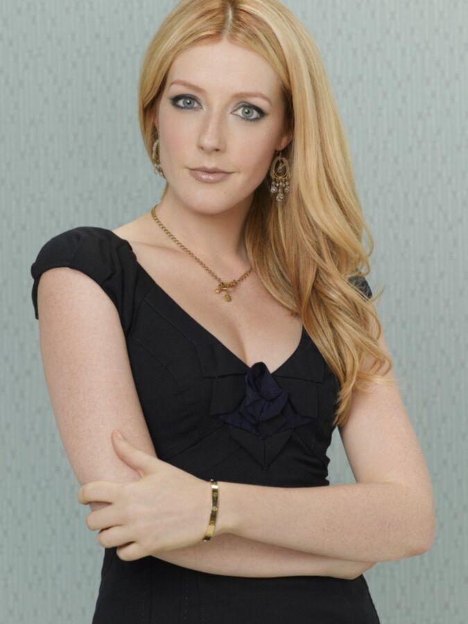 Jennifer Finnigan 14 of 15 pics