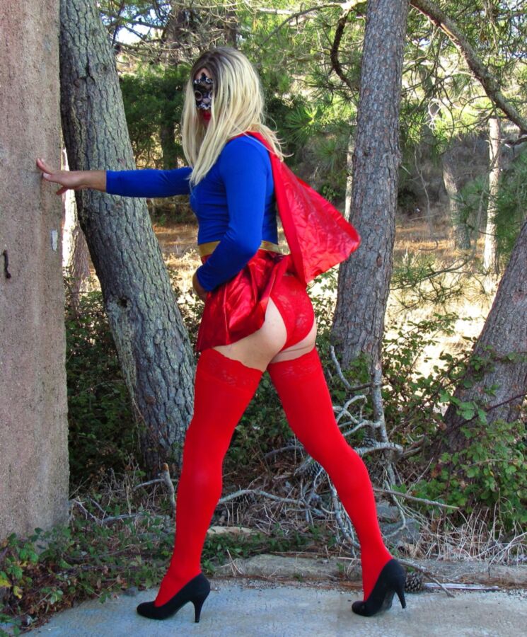 Supergirl Superwoman  7 of 17 pics