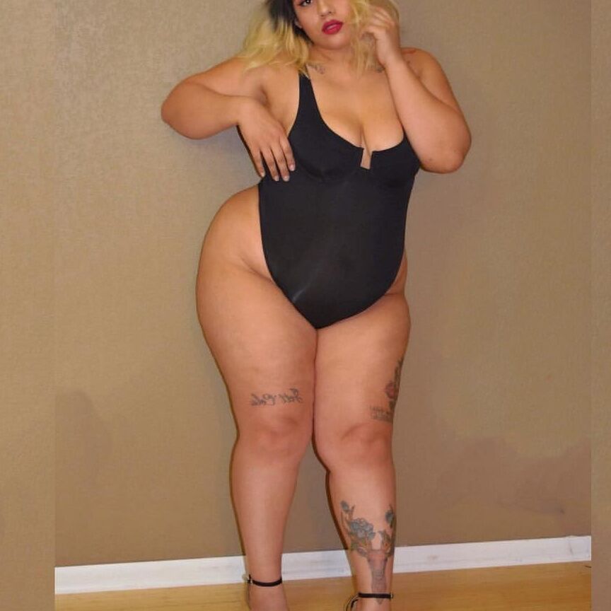 Jova�E Nicole - Thick PAWG Plus Size Model 16 of 49 pics