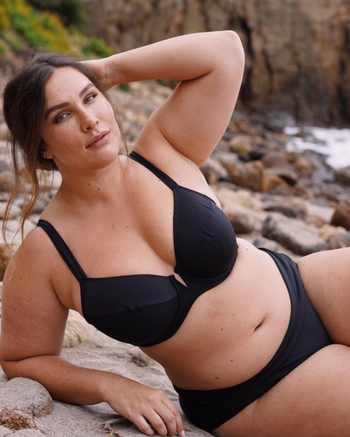 Chelsea Miller - Thiccer Beauty 19 of 33 pics