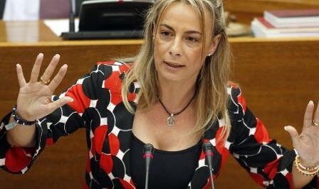 Spanish MILF politician (non-nude) 12 of 14 pics