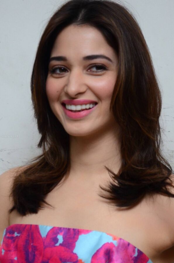 Tamannaah Bhatia- Gorgeous Indian Bollywood Celeb Beautiful Pics 12 of 98 pics