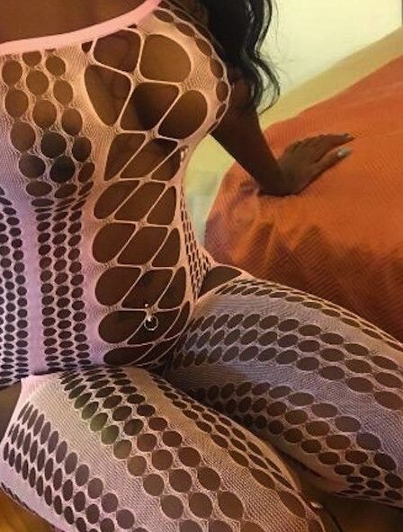 Sexy Amateur Ebony Facebook Hos 2 of 69 pics