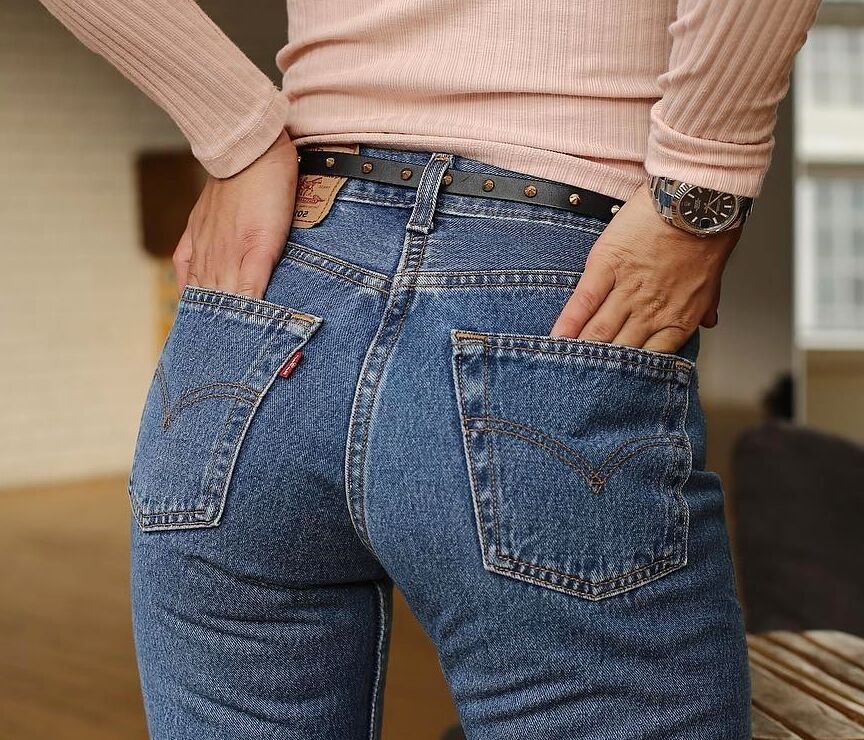 Jeans asses: First thing I check out..... 17 of 50 pics