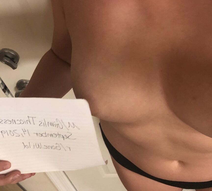 deleted reddit user GimlisThiccness 21 of 22 pics